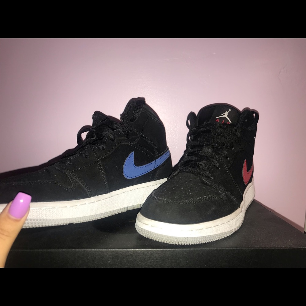 Jordan 1’s - Picture 2 of 2